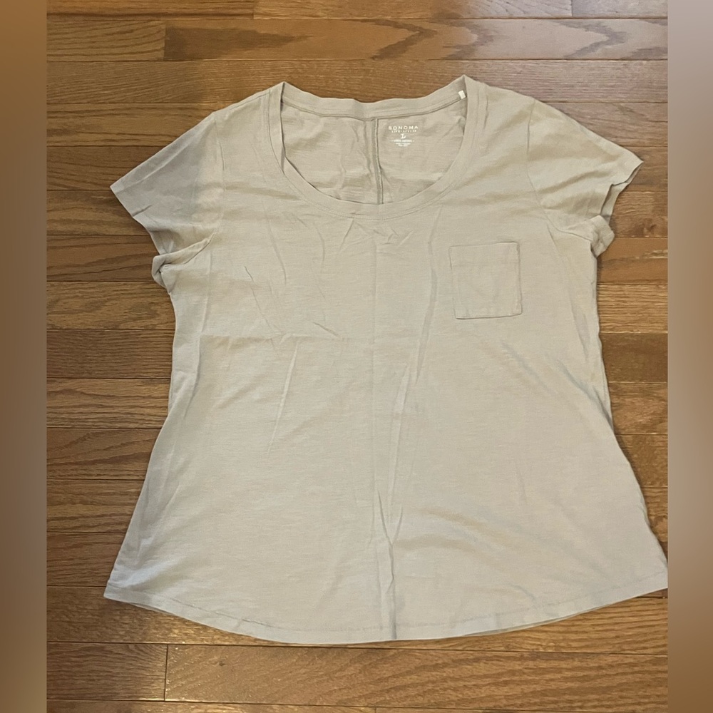 Sonoma large khaki color women’s a line shirt with pocket large K